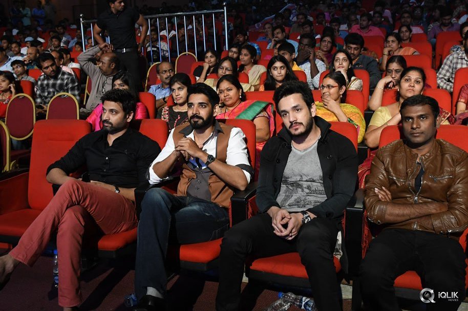 Aatadukundam-Raa-Movie-Audio-Function